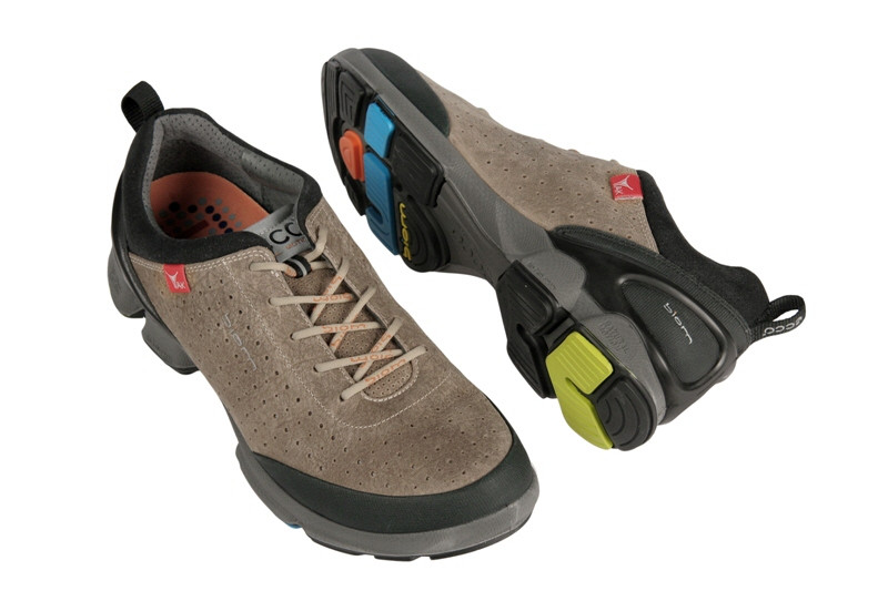 Ecco Biom Walk Lace Sportschuhe beige schwarz