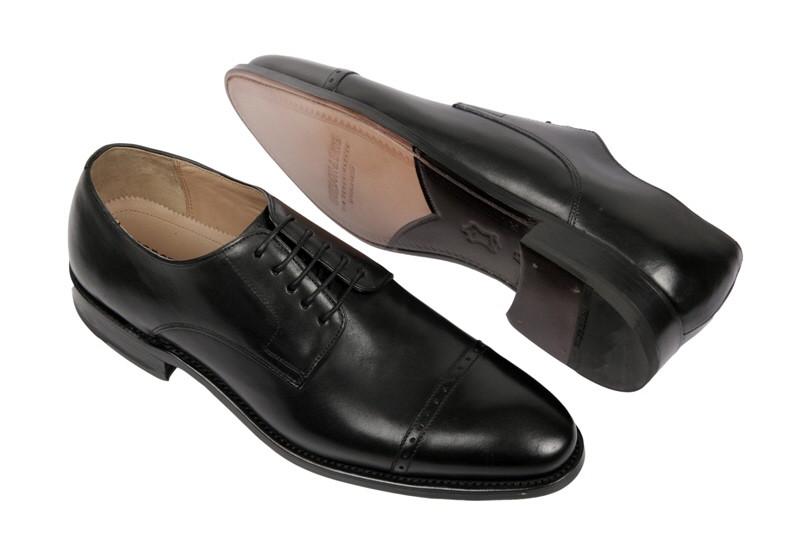Gordon & Bros. 3854 schwarz rahmengenähte Schuhe