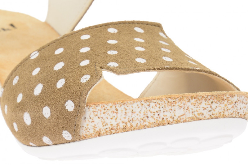 Think Traudi kred braun 2-82572-23