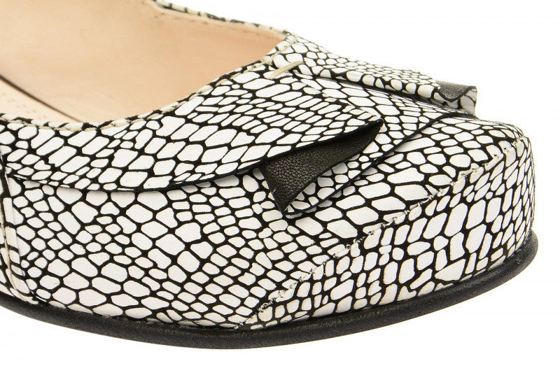 Tiggers Sara Pumps weiß schwarz