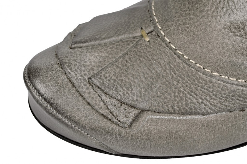 Tiggers Sara Slipper in grau mit Lederfutter