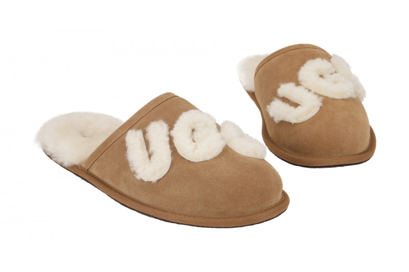 UGG Scuff Logo Hausschuhe braun 1123773
