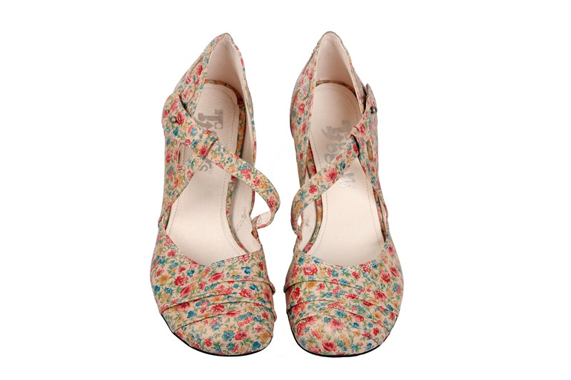 Tiggers Ginger Pumps flower beige