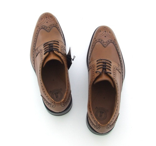 Clarks Dixon Class Schuhe in tan braun rahmengenäht