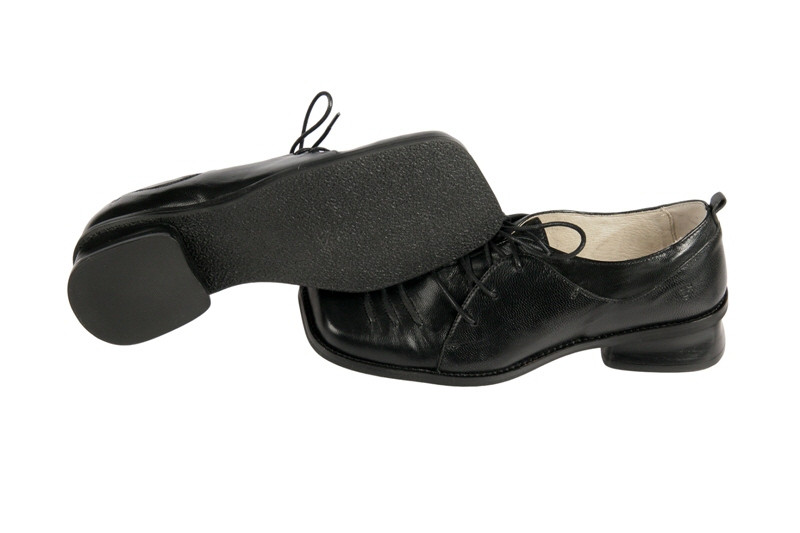 Tiggers Yvonne 3 Schuhe karree schwarz BTC-8601