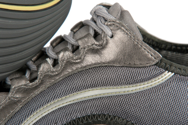 Clarks Idyllic Lace Schuhe in silber grau Sneaker