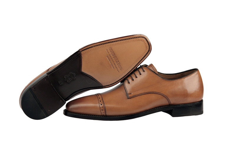 Gordon & Bros. 3788 braun rahmengenähte Schuhe