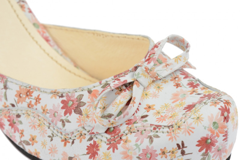 Tiggers Wave Pumps beige flower