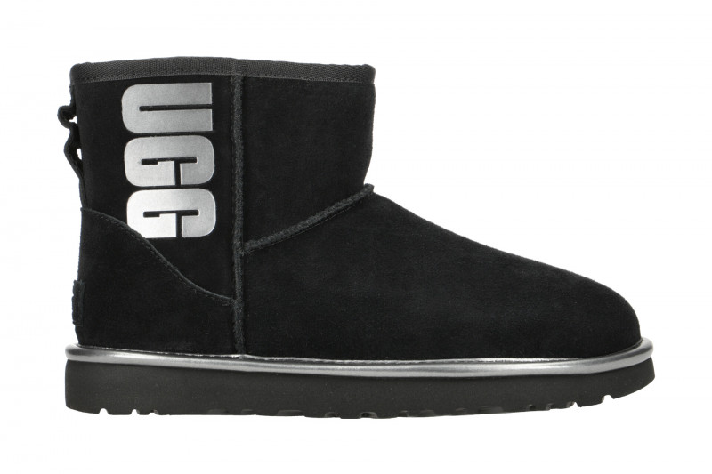 UGG Stiefel schwarz Classic Mini Ugg Rubber Logo