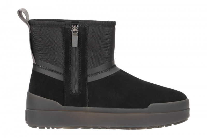 UGG Classic Tech Mini Stiefel schwarz 1116101