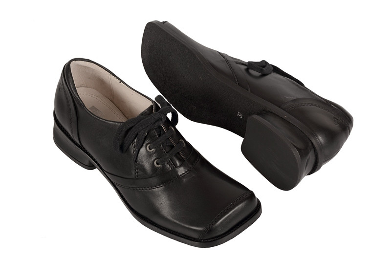 Tiggers Yvone 1 Schuhe in schwarz karree Form