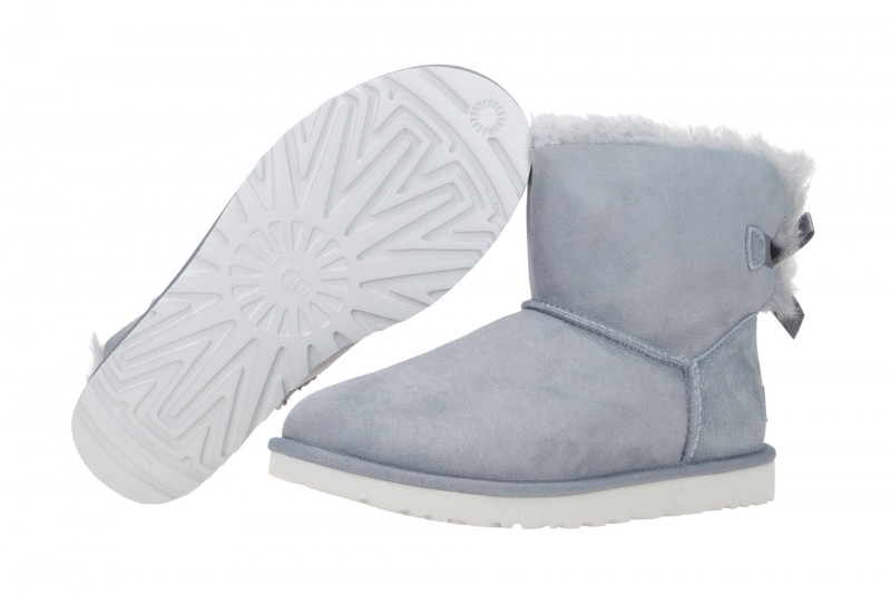 UGG Stiefel hellblau ash-fog Mini Bailey Bow II
