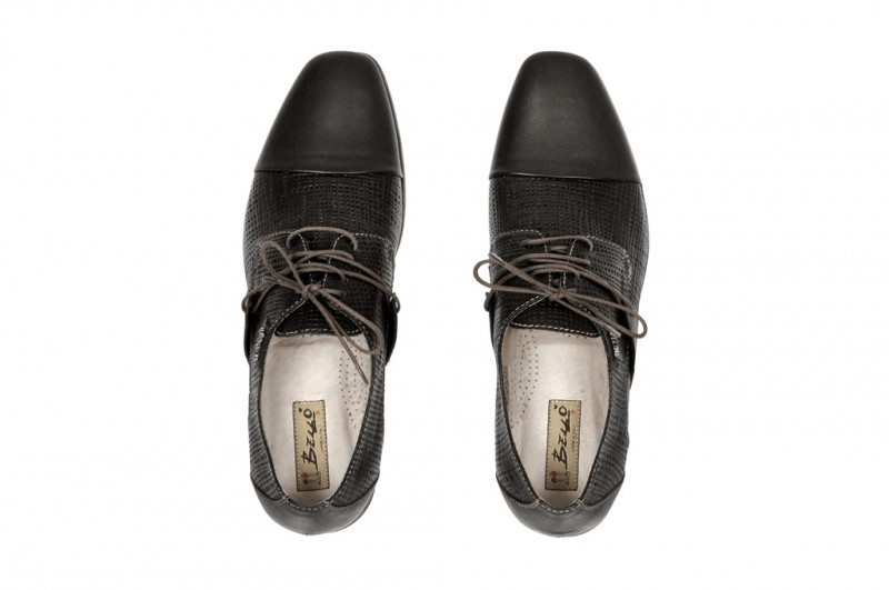 Bello Carezza Nero Schuhe in schwarz D320