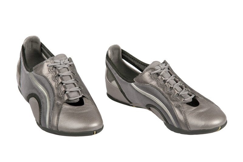 Clarks Idyllic Lace Schuhe in silber grau Sneaker