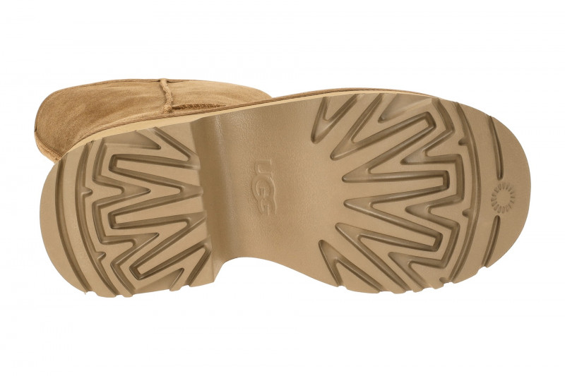 UGG Classic Short New Heights Stiefel braun 1158310