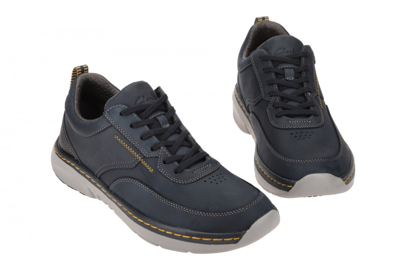 Clarks Pro Lace Schuhe blau Nubuck 26175194