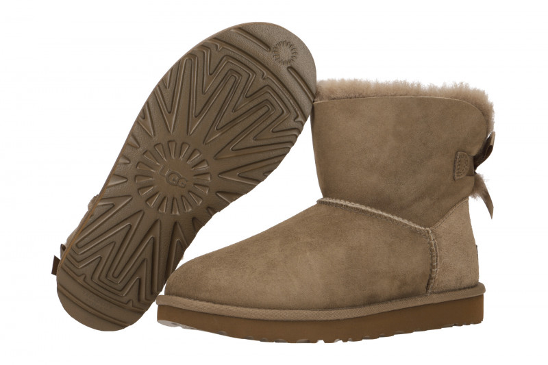 UGG Stiefel braun hickory Mini Bailey Bow II
