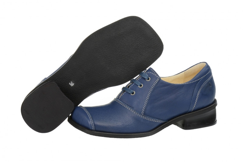 Tiggers Schuhe Yvonne in blau Karree Form