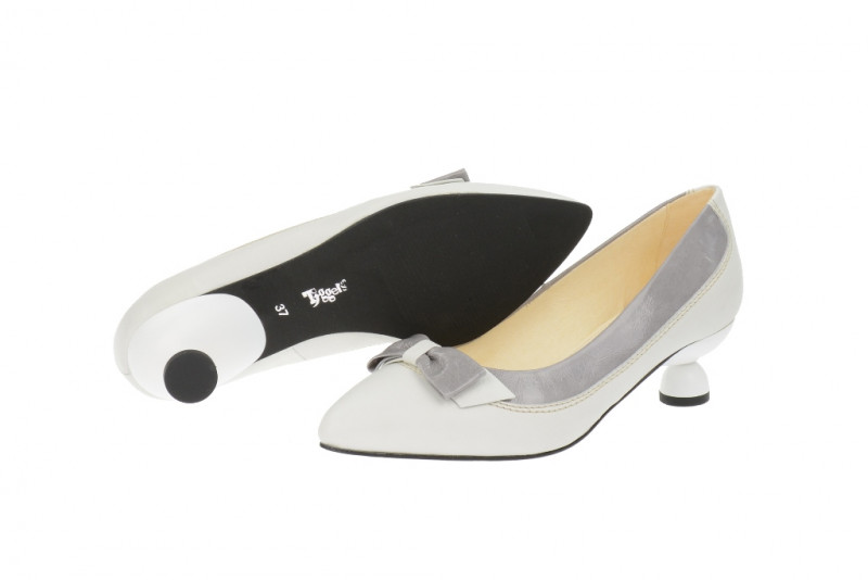 Tiggers Dana 4 Pumps in weiß grau