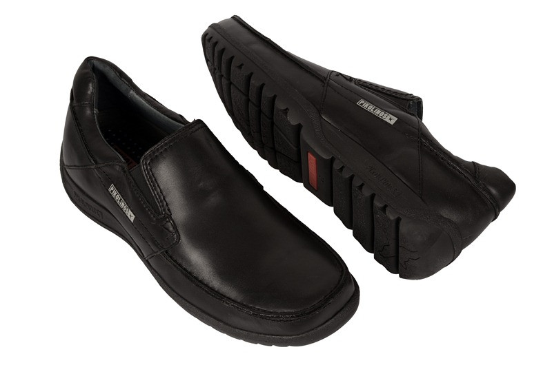 Pikolinos Stuttgart Slipper in schwarz 00N-6103