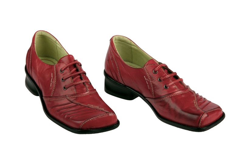 Tiggers Yvonne Schuhe Karree Form rot