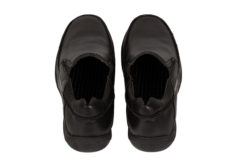 Pikolinos Stuttgart Slipper in schwarz 00N-6103