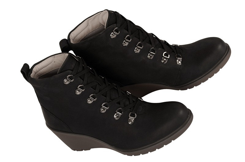 Ecco Adora Keil Stiefeletten in schwarz 232533