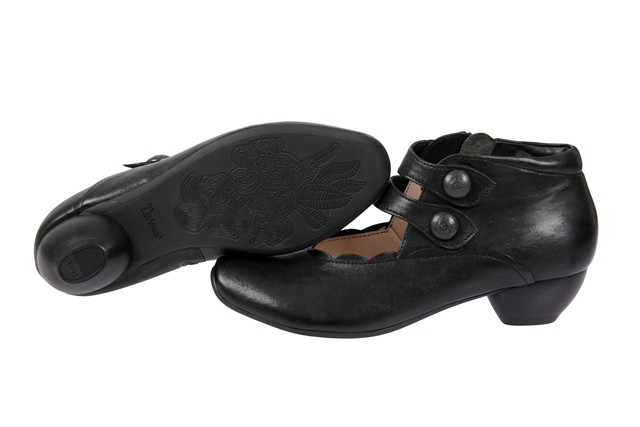 Think Aida Schuhe in schwarz 7-87233-00