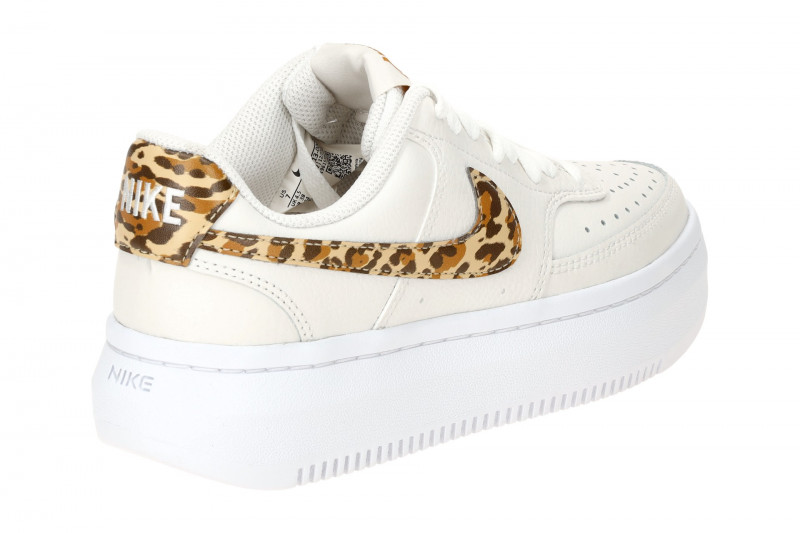 NIKE Court Vision Alta Sneaker beige Damen Plateau DM0113