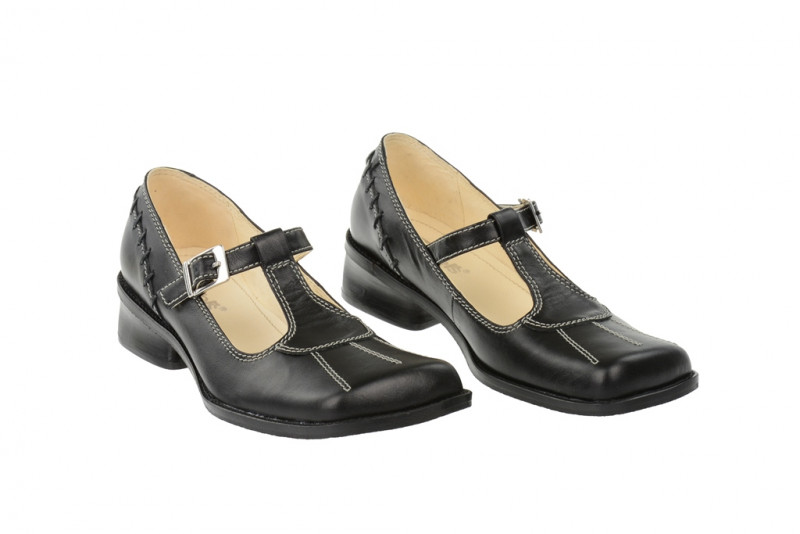 Tiggers T-Riemchen Pumps Yvonne in schwarz