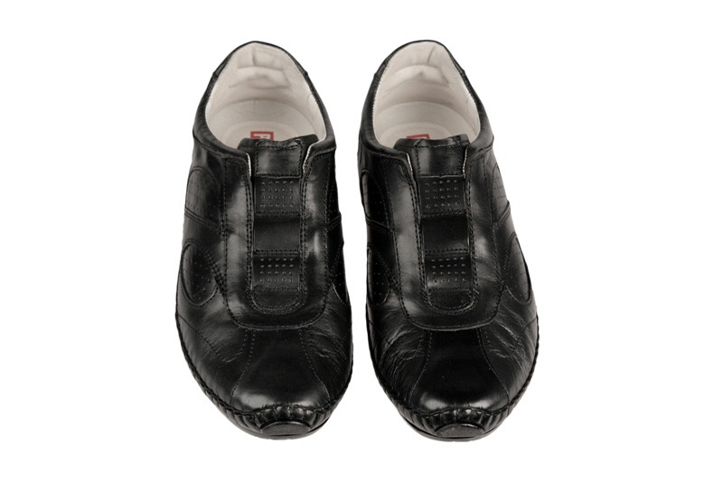 Pikolinos Schuhe 08J-5464 in schwarz Slipper