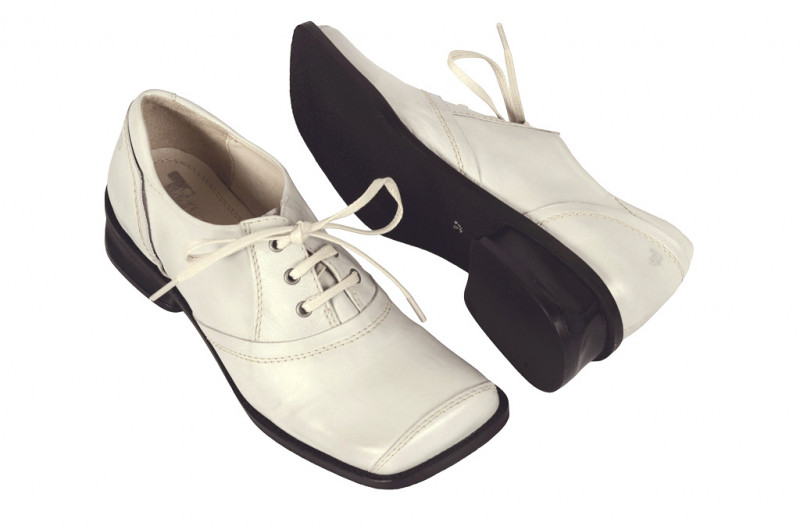 Tiggers Yvonne 1 Schuhe in offwhite weiß karree