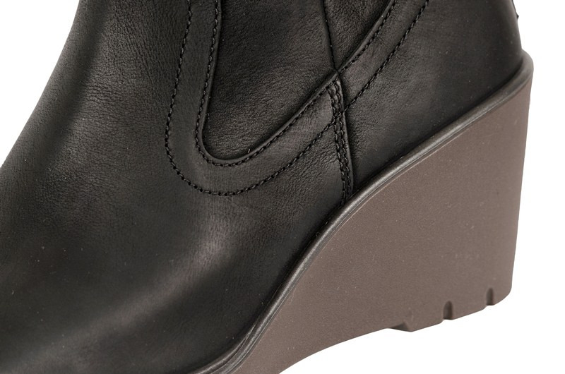 Ecco Adora Stiefel in schwarz Keilabsatz 232543