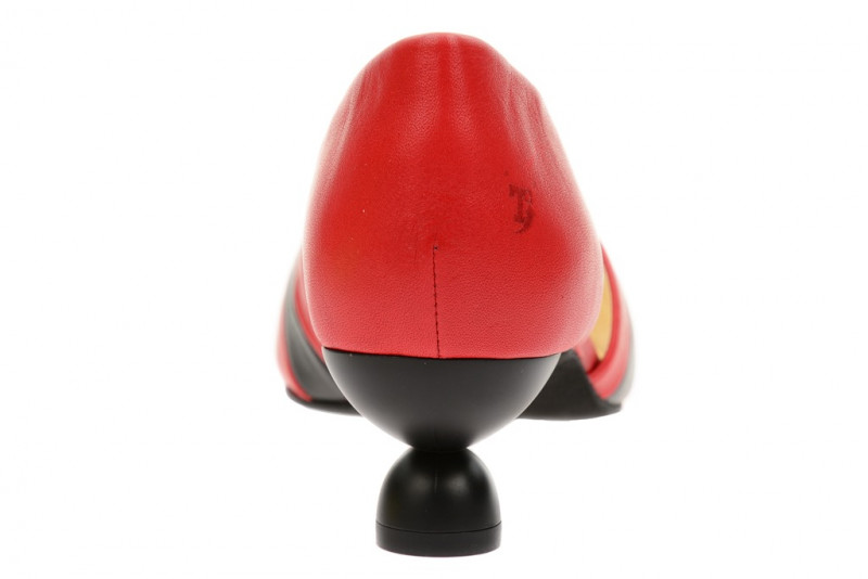 Tiggers Dana Pumps schwarz rot