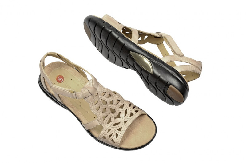 Clarks Un Sugar Sandale braun tan 20354682