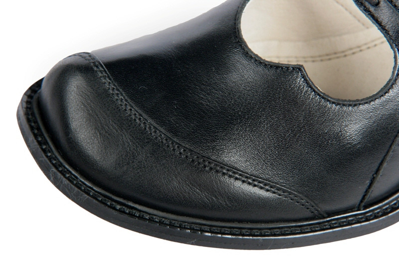 Tiggers Isso 2 Schuhe schwarz BTC-8252