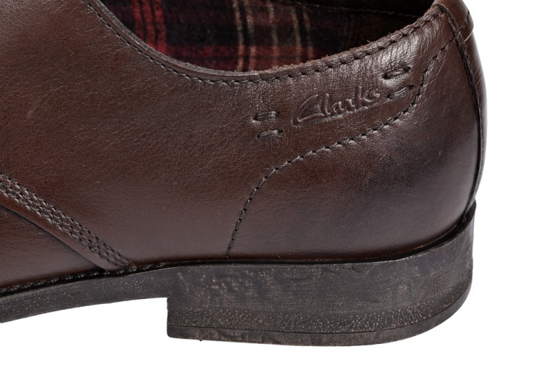 Clarks Goby Walk Schuhe in dunkelbraun 20355032