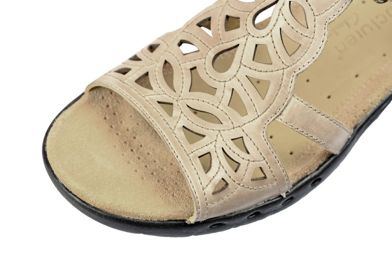 Clarks Un Sugar Sandale braun tan 20354682