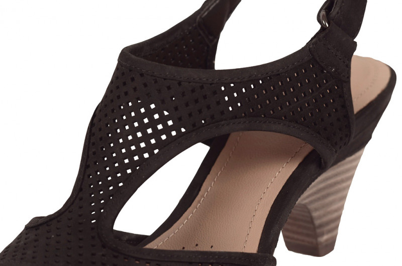 Clarks Sandale Owen Chase in schwarz 20354059