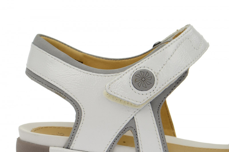 Clarks Un Vasha Sandale weiß Lack