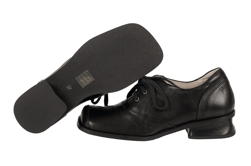 Tiggers Yvone 1 Schuhe in schwarz karree Form