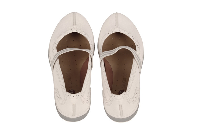 Clarks Un Bethany Slipper weiß