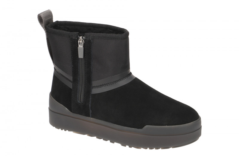 UGG Classic Tech Mini Stiefel schwarz 1116101