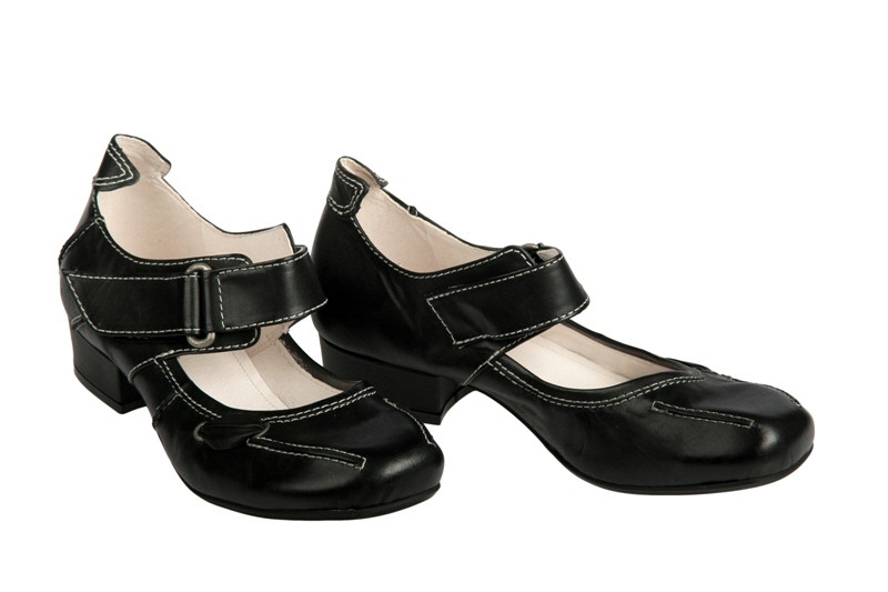 Tiggers Lori Pumps in schwarz Lederfutter