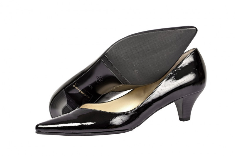 Peter Kaiser Digone 45 Pumps in schwarz Lackleder
