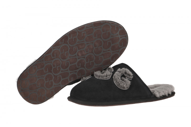 UGG SCUFF LOGO SHEEPSKIN Hausschuhe schwarz 1123773