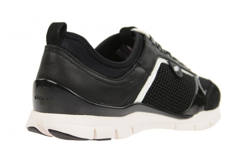 Geox Respira Sukie B Sneakers in schwarz Damenschuhe
