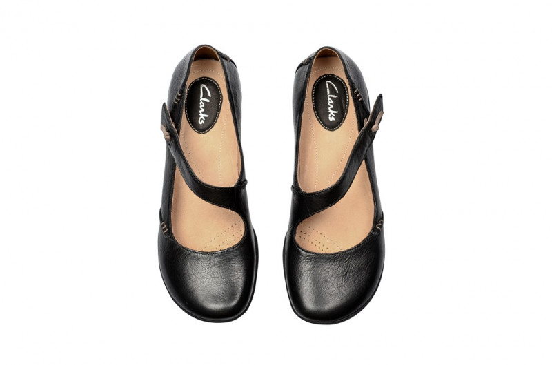 Clarks Felicia Plum Slipper schwarz