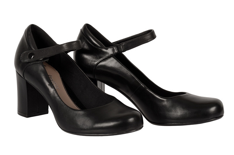 Clarks Deva Dolly Riemchen Pumps in schwarz Glattleder