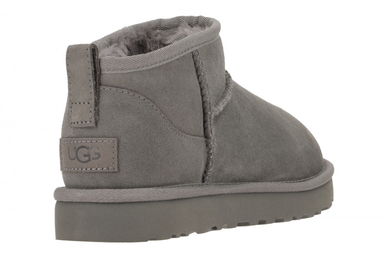 UGG Classic Ultra Mini Stiefel grau